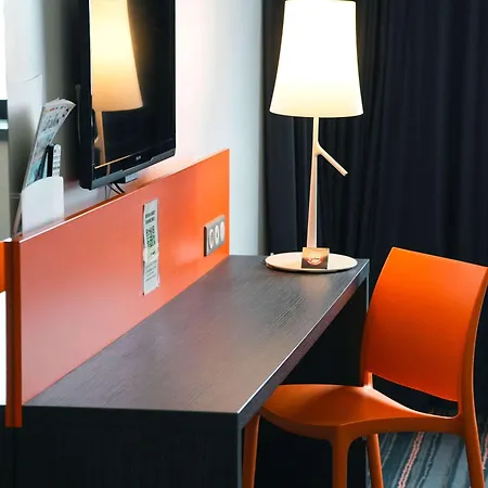 Hotel Ibis Styles Caen Centre Gare Exterior foto