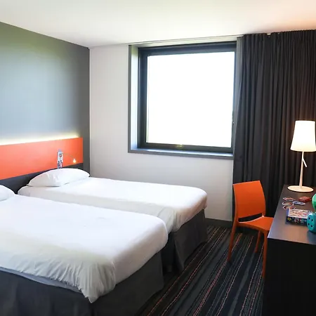 Ibis Styles Caen Centre Gare Hotel Exterior photo